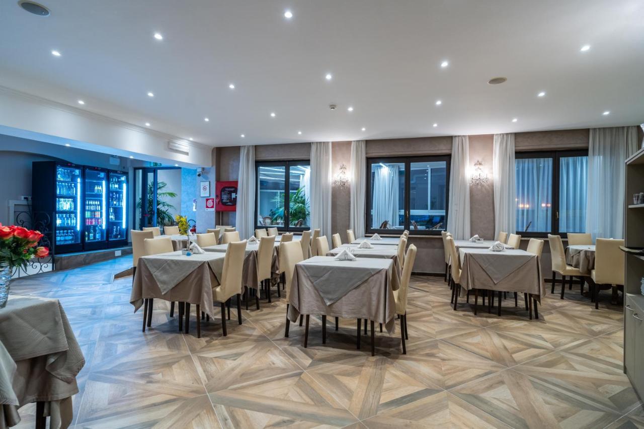 Hotel Globo Suite-Correnti Hotels Σαν Ρέμο Εξωτερικό φωτογραφία