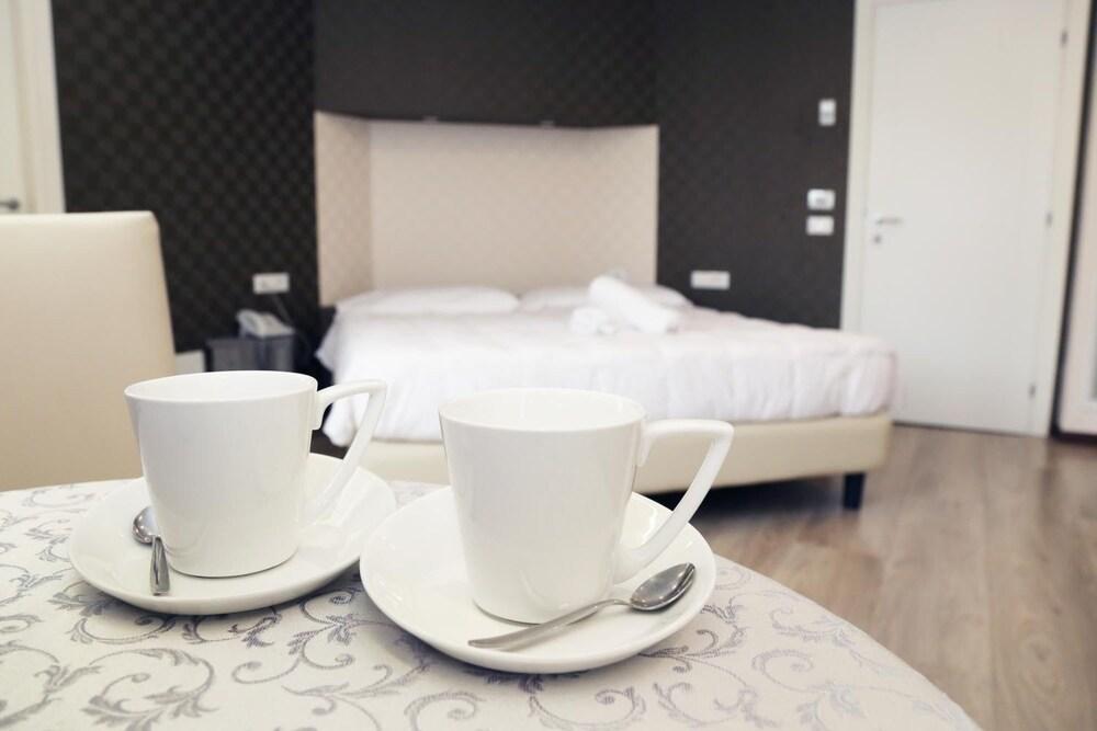 Hotel Globo Suite-Correnti Hotels Σαν Ρέμο Εξωτερικό φωτογραφία