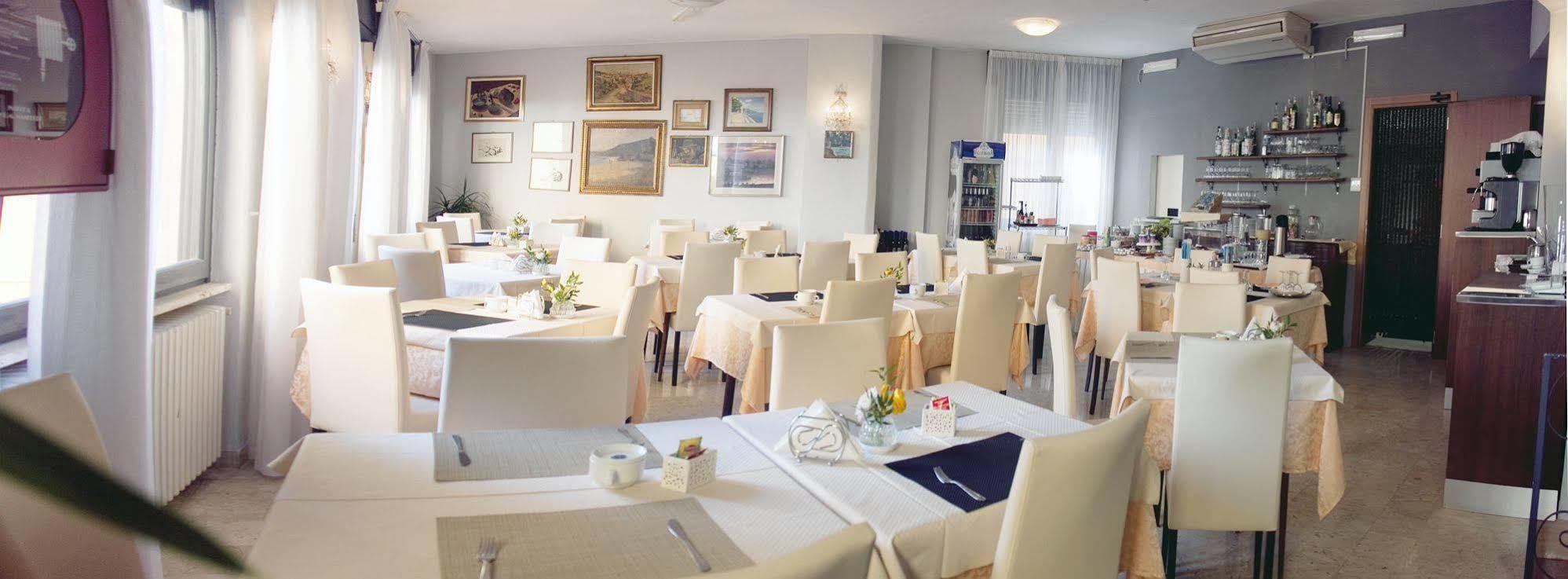 Hotel Globo Suite-Correnti Hotels Σαν Ρέμο Εξωτερικό φωτογραφία